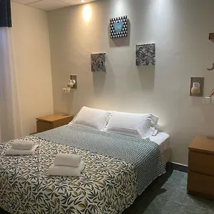 https://hotel-restaurant-le-derby.fr-provencehotel.com